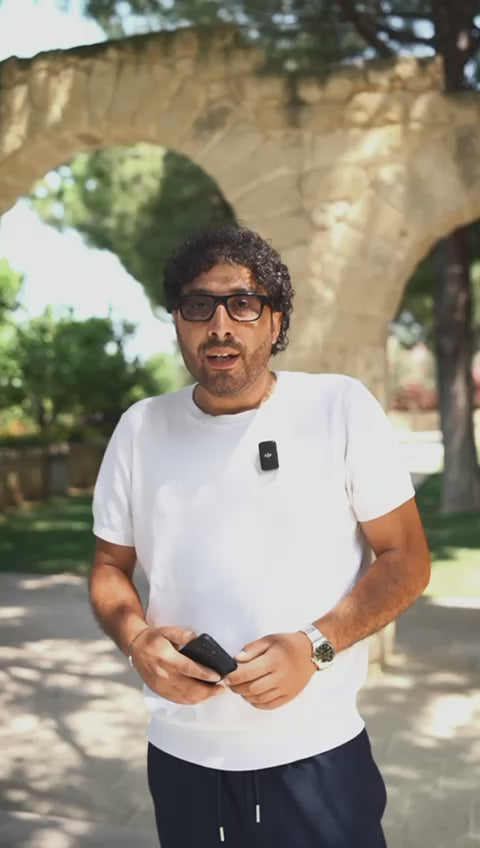 Carica il video: 